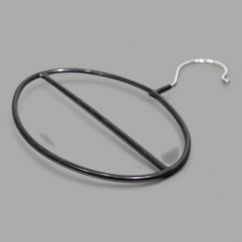 AM2012 Вешалка металлическая в виниловой оболочке для шарфов 