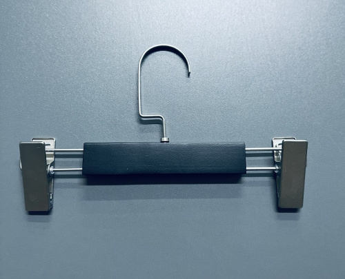 AW-250 Вешалка деревянная с зажимами для брюк L-250 мм