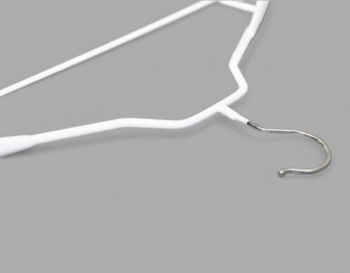 WL142 Вешалка металлическая в виниловой оболочке L-440 мм