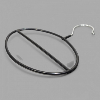 AM2012 Вешалка металлическая в виниловой оболочке для шарфов 