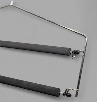 H34-3 Вешалка для брюк в поролоновой оболочке 3-х ярусная 