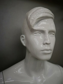 N-22 Манекен мужской глянцевый, с имитацией лица и прически, ПНД 194/96/71/94