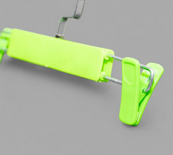 SS-K04 Вешалка с зажимами для юбок и брюк